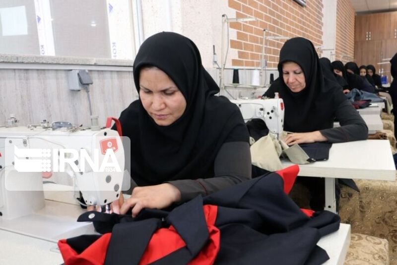 ۳۶ گروه همیار زنان سرپرست خانوار در استان مرکزی فعالیت دارند
