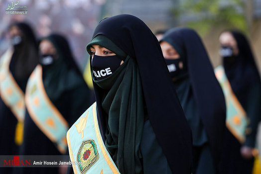 زنان پلیس در مراسم صبحگاه مشترک نیروی انتظامی